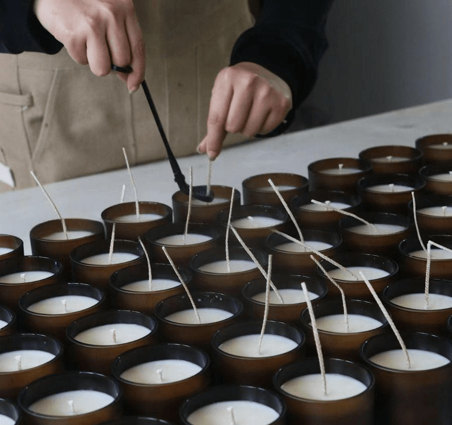 Custom Scented Candle Manufacturing