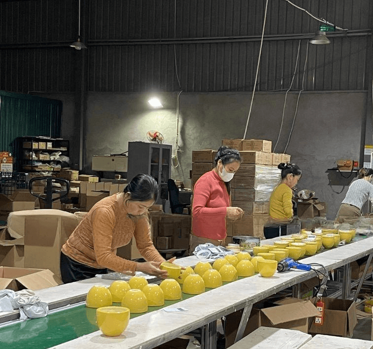 Custom Scented Candle Manufacturing