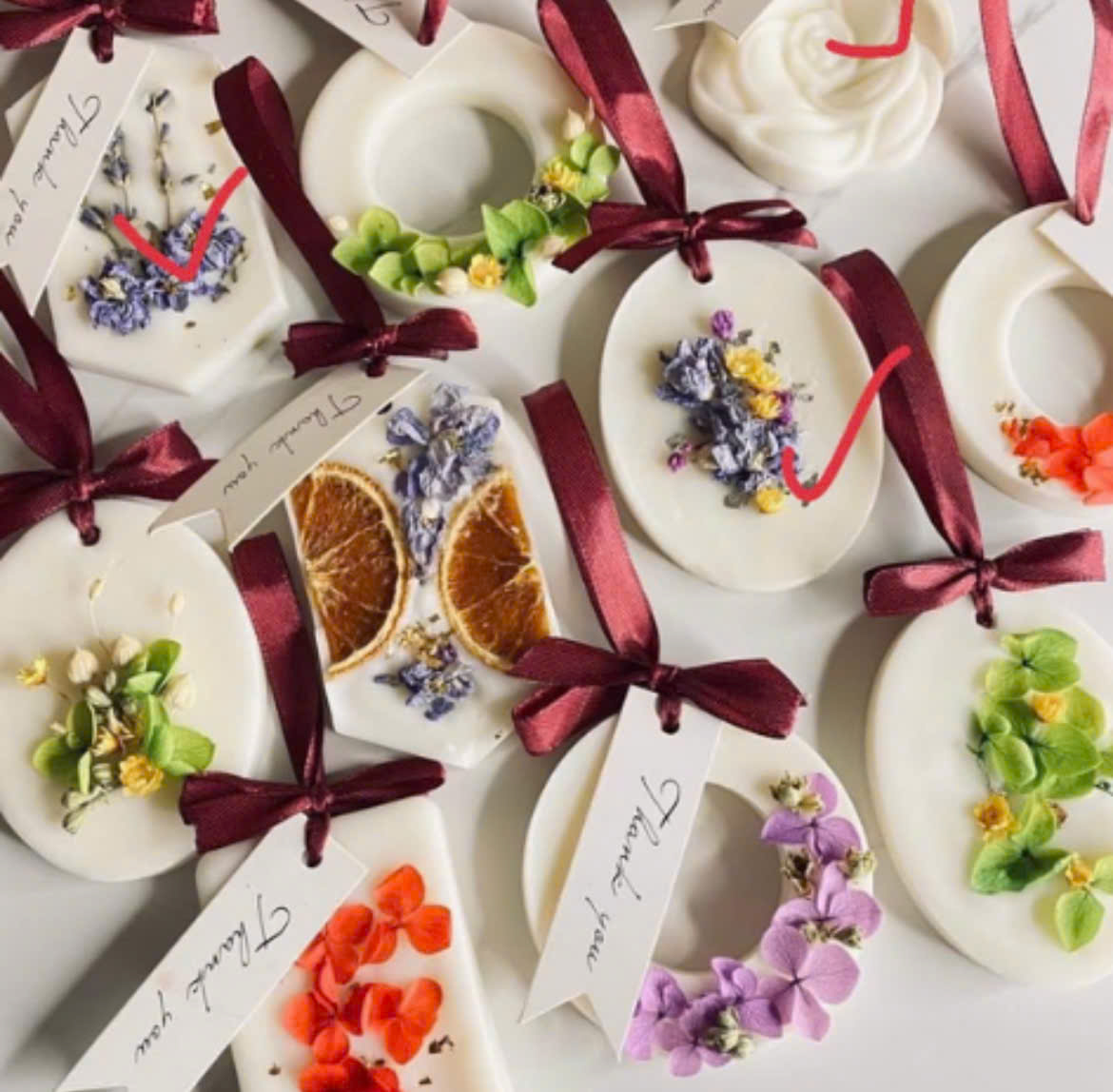 Hanging Scented Wax Gifts We customize candles according to customer requirements. The images above show actual products for reference. If you have any questions, please get in touch with us immediately. Or leave us a message: Tel./Whatsapp: (VN) +84 934 82 85 89 Email: sales@haligreen.com